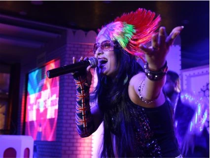 Live performance entertainment and artist management for business conferences