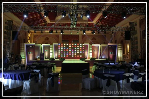 Event Stage Set up fabrication Company